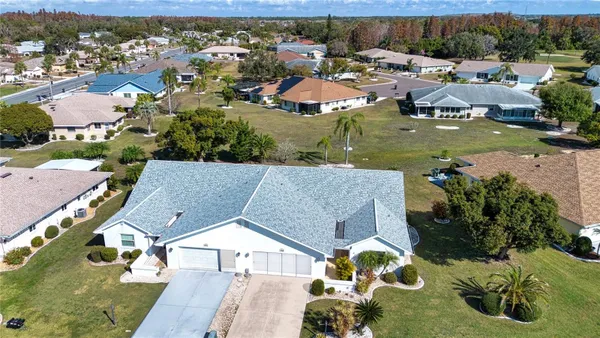 Property Slideshow image 3 of 62 | 1619 faxton dr, Sun City Center, FL, 33573