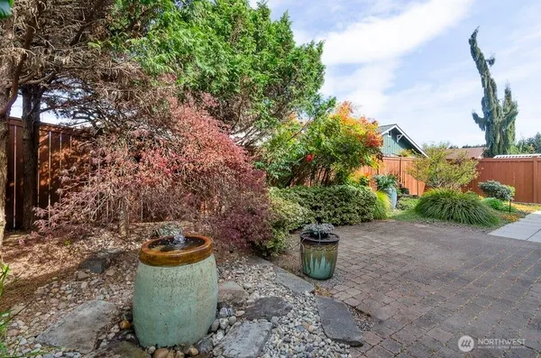 Property Slideshow image 2 of 38 | 4316 harstene st, Lacey, WA, 98516