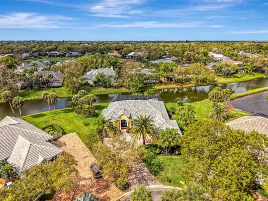 Property Slideshow image 3 of 100 | 18 saint croix way, Englewood, FL, 34223