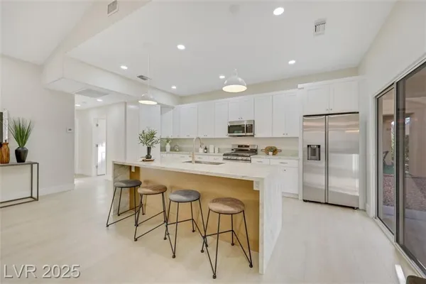 Property Slideshow image 2 of 31 | 2441 banora point dr, Las Vegas, NV, 89134