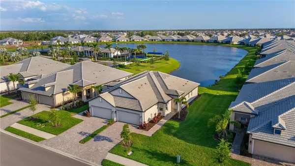 Property Slideshow image 2 of 57 | 17827 cherished loop, Lakewood Ranch, FL, 34211