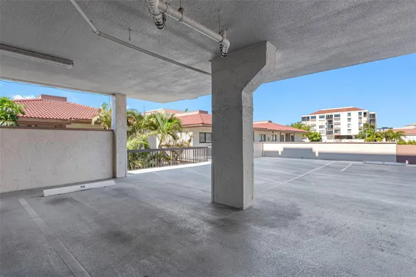 Property Slideshow image 3 of 58 | 6269 palma del mar blvd 216, St Petersburg, FL, 33715