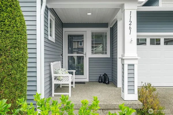 Property Slideshow image 2 of 40 | 11261 241st pl 86, Redmond, WA, 98053