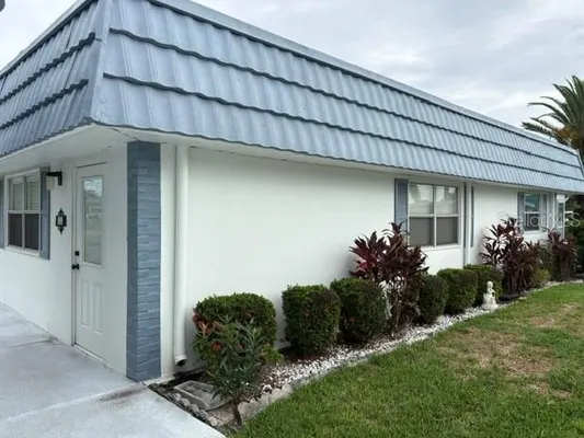 Property Slideshow image 3 of 28 | 1901 andover way 26, Sun City Center, FL, 33573