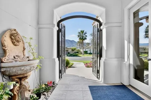 Property Slideshow image 2 of 86 | 80500 weiskopf, La Quinta, CA, 92253