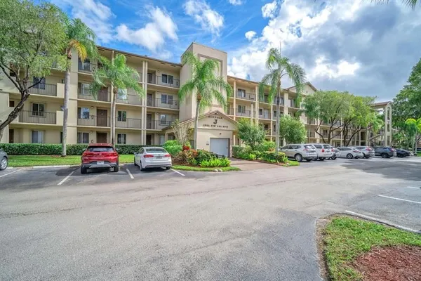 Property Slideshow image 2 of 26 | 1201 sw 141st ave # j409, Pembroke Pines, FL, 33027