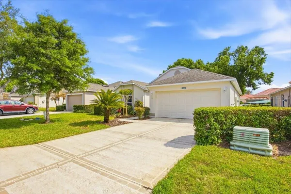 Property Slideshow image 3 of 37 | 3645 rollingbrook st, Clermont, FL, 34711