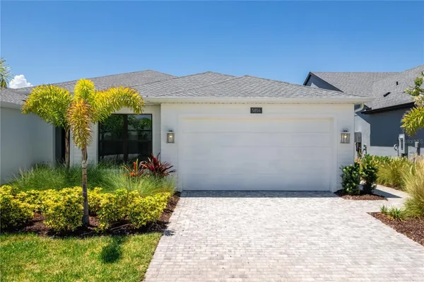 Property Slideshow image 2 of 33 | 5854 windbreak ct, Apollo Beach, FL, 33572