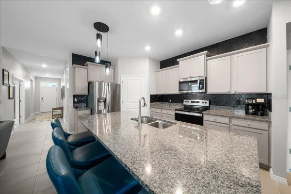 Property Slideshow image 3 of 97 | 5556 nw 41st ln, Ocala, FL, 34482
