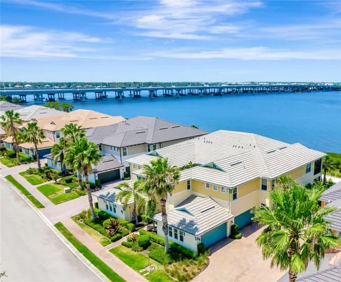 Property Slideshow image 3 of 46 | 1264 riverscape st b, Bradenton, FL, 34208