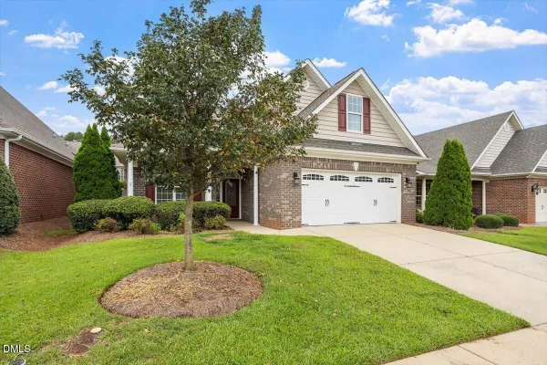 Property Slideshow image 2 of 45 | 224 shady hollow ln, Garner, NC, 27529