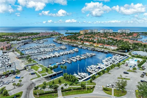 Property Slideshow image 3 of 44 | 405 islamorada blvd, Punta Gorda, FL, 33955