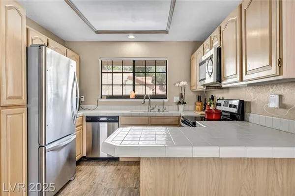 Property Slideshow image 3 of 44 | 2851 s valley view blvd unit 1025, Las Vegas, NV, 89102