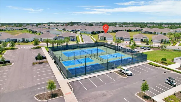 Property Slideshow image 3 of 53 | 13175 sunny retreat ln, Winter Garden, FL, 34787
