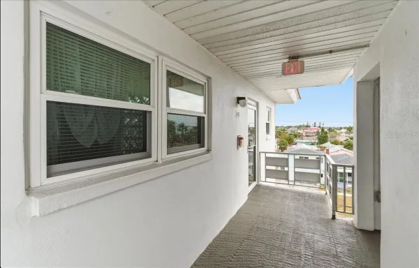 Property Slideshow image 3 of 25 | 3128 59th st 401, Gulfport, FL, 33707