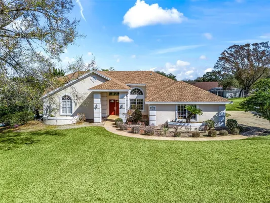 Property Slideshow image 2 of 56 | 5321 greens dr, Lady Lake, FL, 32159