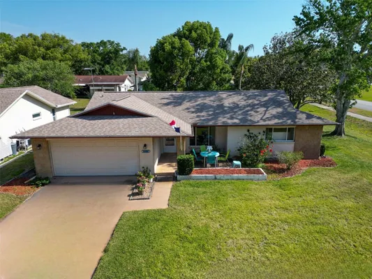 Property Slideshow image 2 of 47 | 2967 macalpin dr, Palm Harbor, FL, 34684