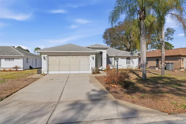 Property Slideshow image 2 of 49 | 2385 whisper walk dr, Spring Hill, FL, 34606