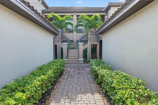 Property Slideshow image 3 of 99 | 13738 messina loop 103, Bradenton, FL, 34211