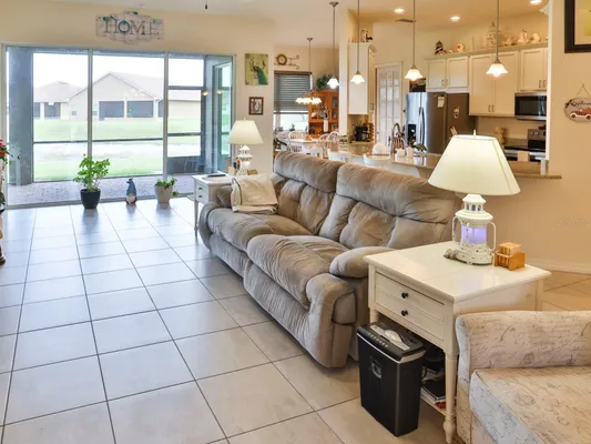 Property Slideshow image 3 of 52 | 1061 sawgrass dr, Winter Haven, FL, 33884