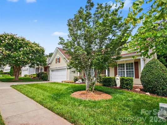 Property Slideshow image 3 of 47 | 834 platinum dr, Fort Mill, SC, 29708