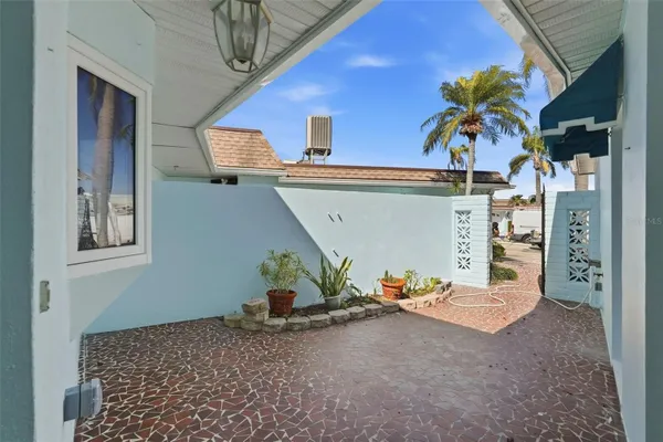 Property Slideshow image 3 of 28 | 672 boca ciega point blvd n, St Petersburg, FL, 33708
