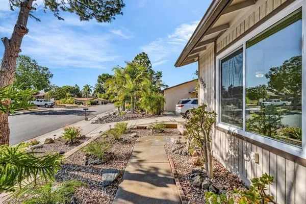 Property Slideshow image 3 of 53 | 4530 beverly glen dr, Oceanside, CA, 92056