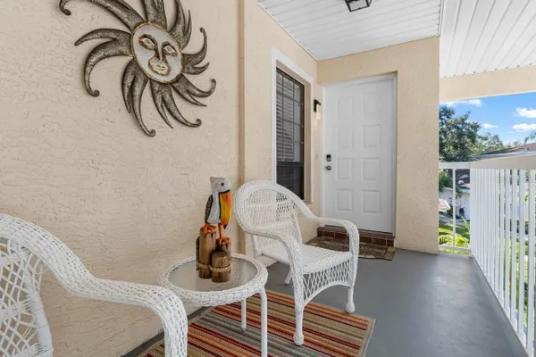 Property Slideshow image 3 of 43 | 310 kelsey way, Sun City Center, FL, 33573
