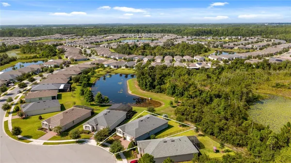 Property Slideshow image 2 of 36 | 3899 winged elm ct, Clermont, FL, 34714