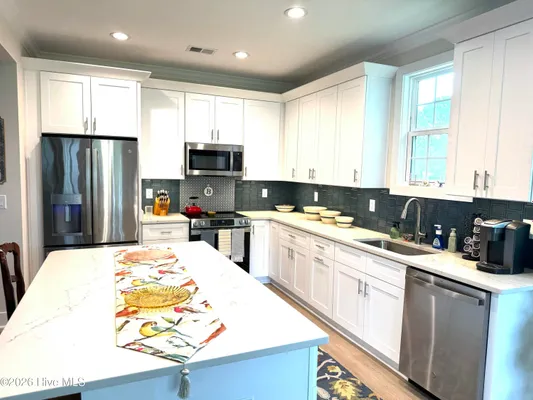 Property Slideshow image 3 of 19 | 1435 n middleton dr, Calabash, NC, 28467