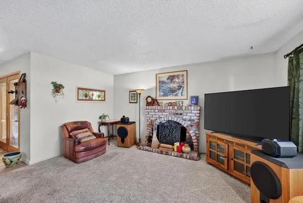 Property Slideshow image 3 of 26 | 499 spruce cir, Watsonville, CA, 95076