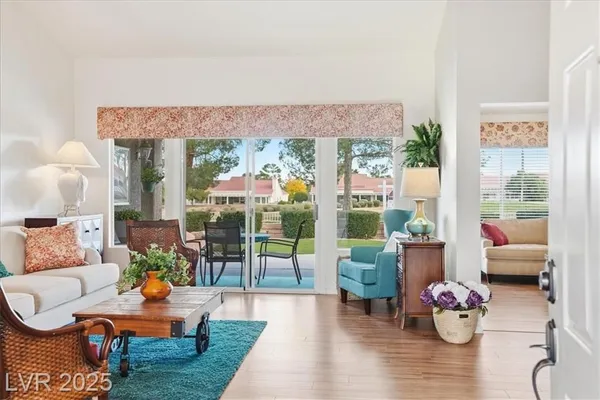 Property Slideshow image 3 of 52 | 2904 castle bar dr, Las Vegas, NV, 89134