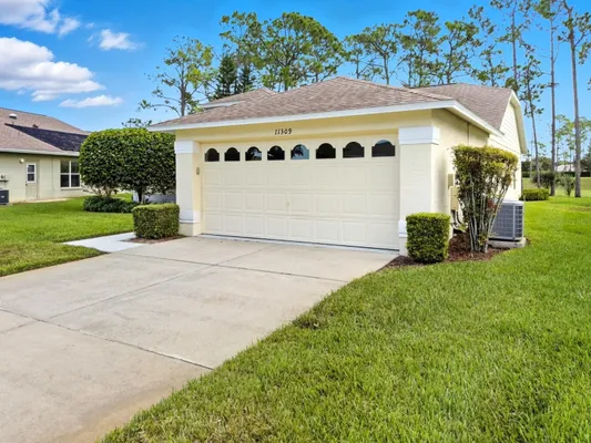Property Slideshow image 3 of 66 | 11309 sun tree rd, Hudson, FL, 34667