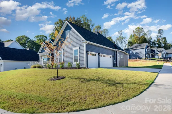 Property Slideshow image 3 of 38 | 456 lucky dr, Concord, NC, 28027