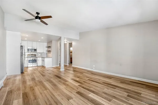 Property Slideshow image 2 of 11 | 600 s clinton st 5b, Denver, CO, 80247