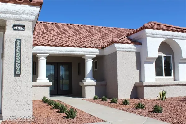 Property Slideshow image 3 of 81 | 2625 legend dr, Las Vegas, NV, 89134