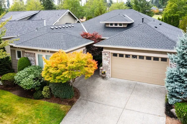 Property Slideshow image 2 of 40 | 12415 235th pl, Redmond, WA, 98053