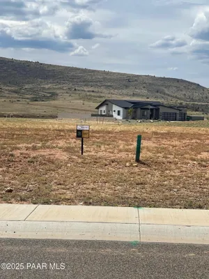 Property Slideshow image 2 of 5 | 5127 e frost ln, Prescott Valley, AZ, 86314