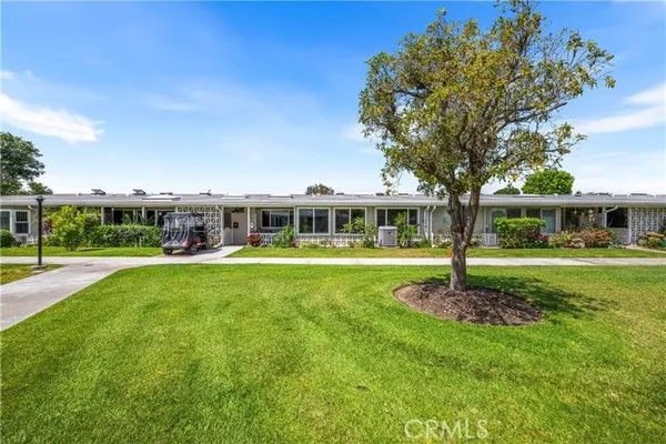 Property Slideshow image 2 of 71 | 1522 merion way 33j, Seal Beach, CA, 90740