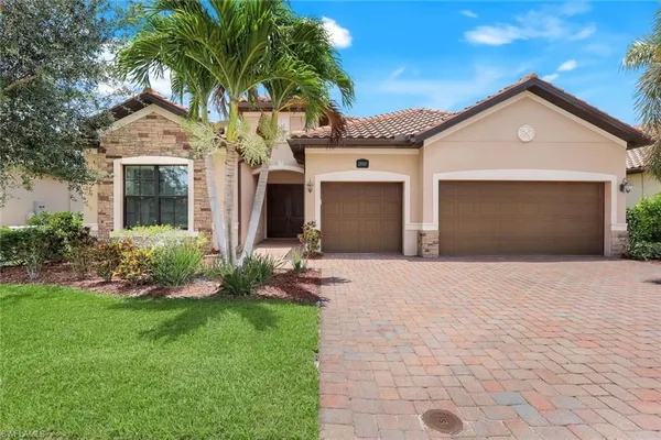 Property Slideshow image 2 of 38 | 28087 kerry ct, Bonita Springs, FL, 34135