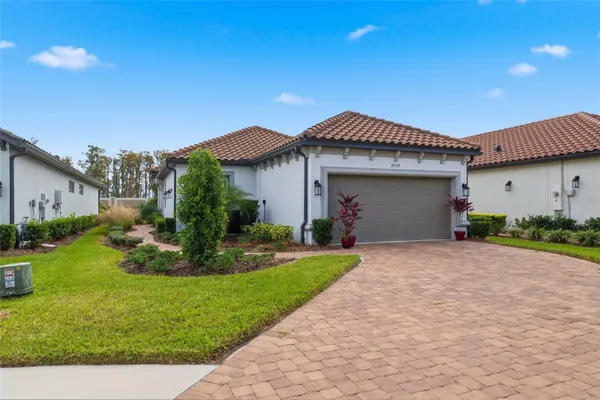 Property Slideshow image 2 of 41 | 2930 francoa dr, Odessa, FL, 33556