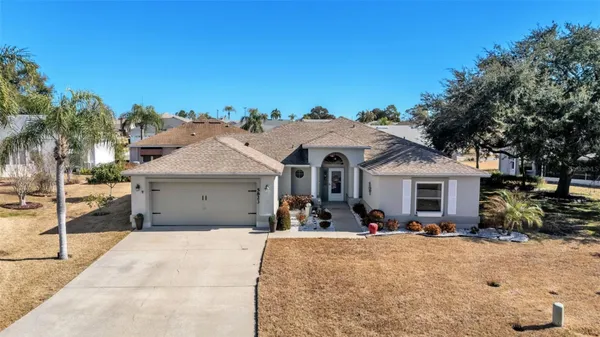 Property Slideshow image 2 of 50 | 5823 cockatiel ct, Lakeland, FL, 33809