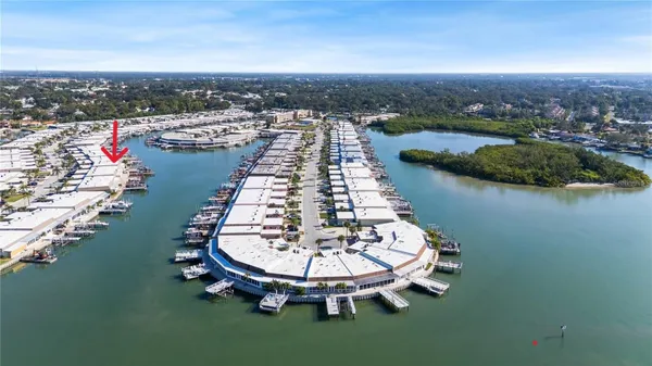 Property Slideshow image 3 of 50 | 542 boca ciega point blvd 2108, Madeira Beach, FL, 33708