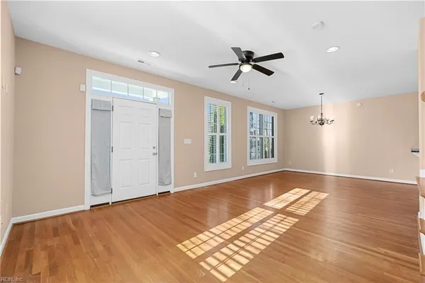 Property Slideshow image 3 of 39 | 4315 casey blvd, Williamsburg, VA, 23188
