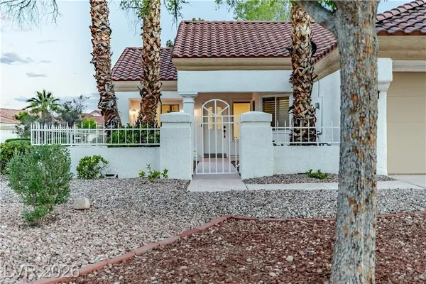 Property Slideshow image 3 of 23 | 9217 january dr, Las Vegas, NV, 89134