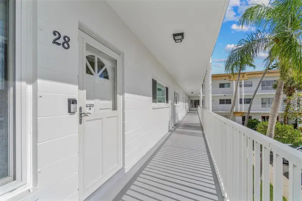 Property Slideshow image 2 of 70 | 2430 brazilia dr 28, Clearwater, FL, 33763