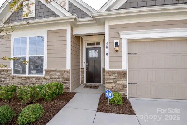 Property Slideshow image 2 of 34 | 5010 grand champion ct, Iron Station, NC, 28080