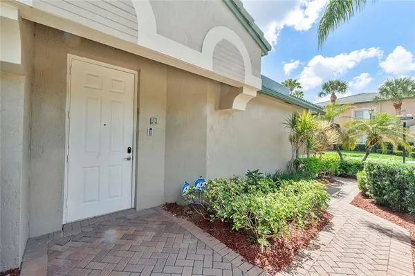 Property Slideshow image 3 of 36 | 7940 exeter cir 201, Tamarac, FL, 33321