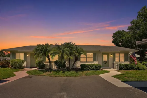 Property Slideshow image 2 of 83 | 2229 greenhaven dr 365, Sun City Center, FL, 33573