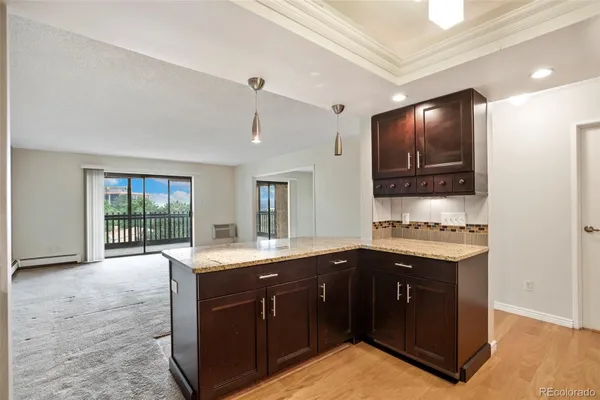 Property Slideshow image 3 of 30 | 13601 e marina dr 505, Aurora, CO, 80014